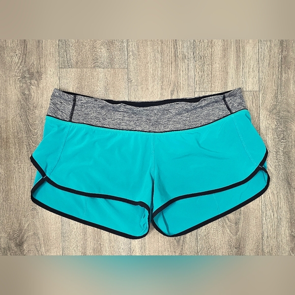 Women's Lululemon Speed Shorts-Size 10 - Picture 3 of 7
